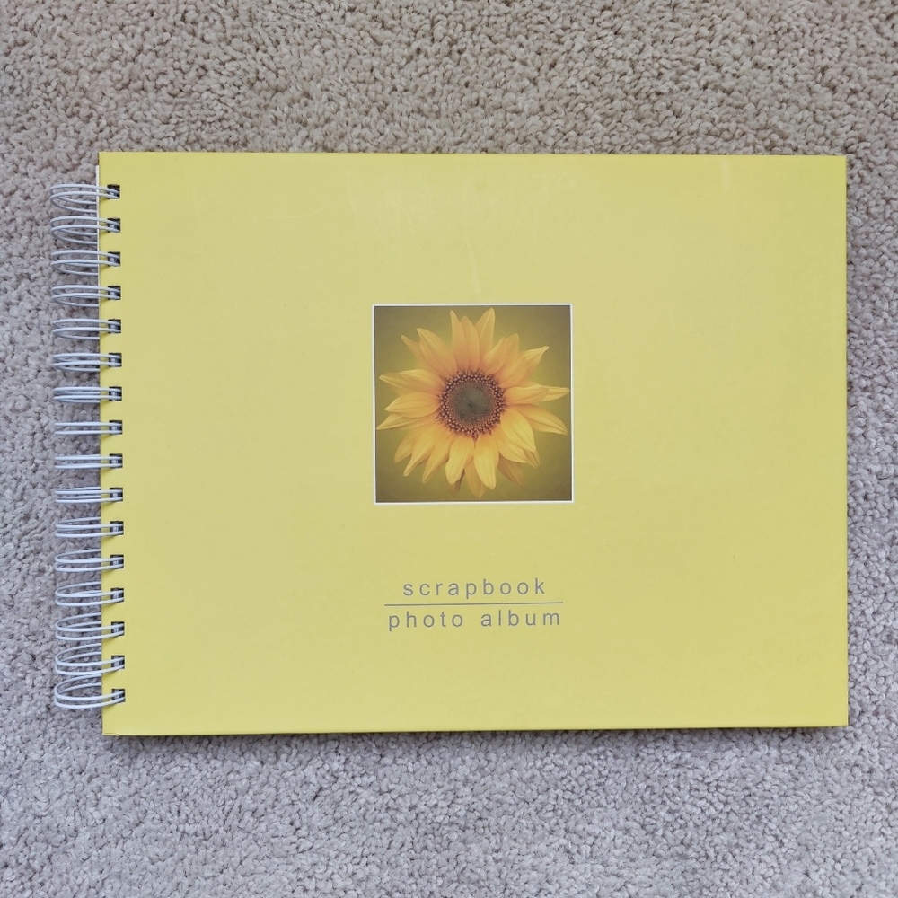 NWOT Empty Scrapbook